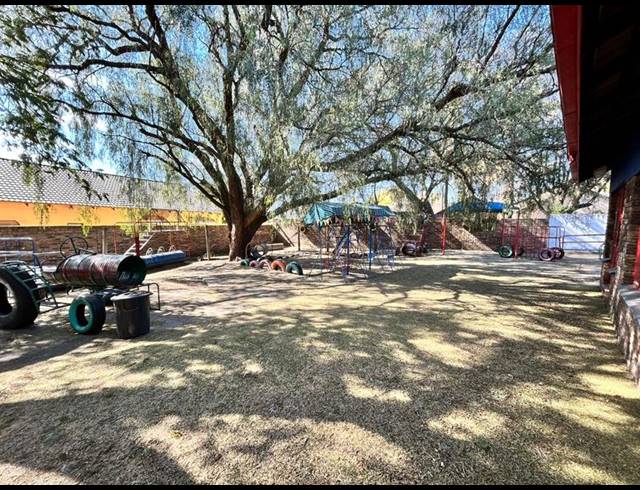 5 BEDROOM HOUSE FOR SALE IN THE REEDS